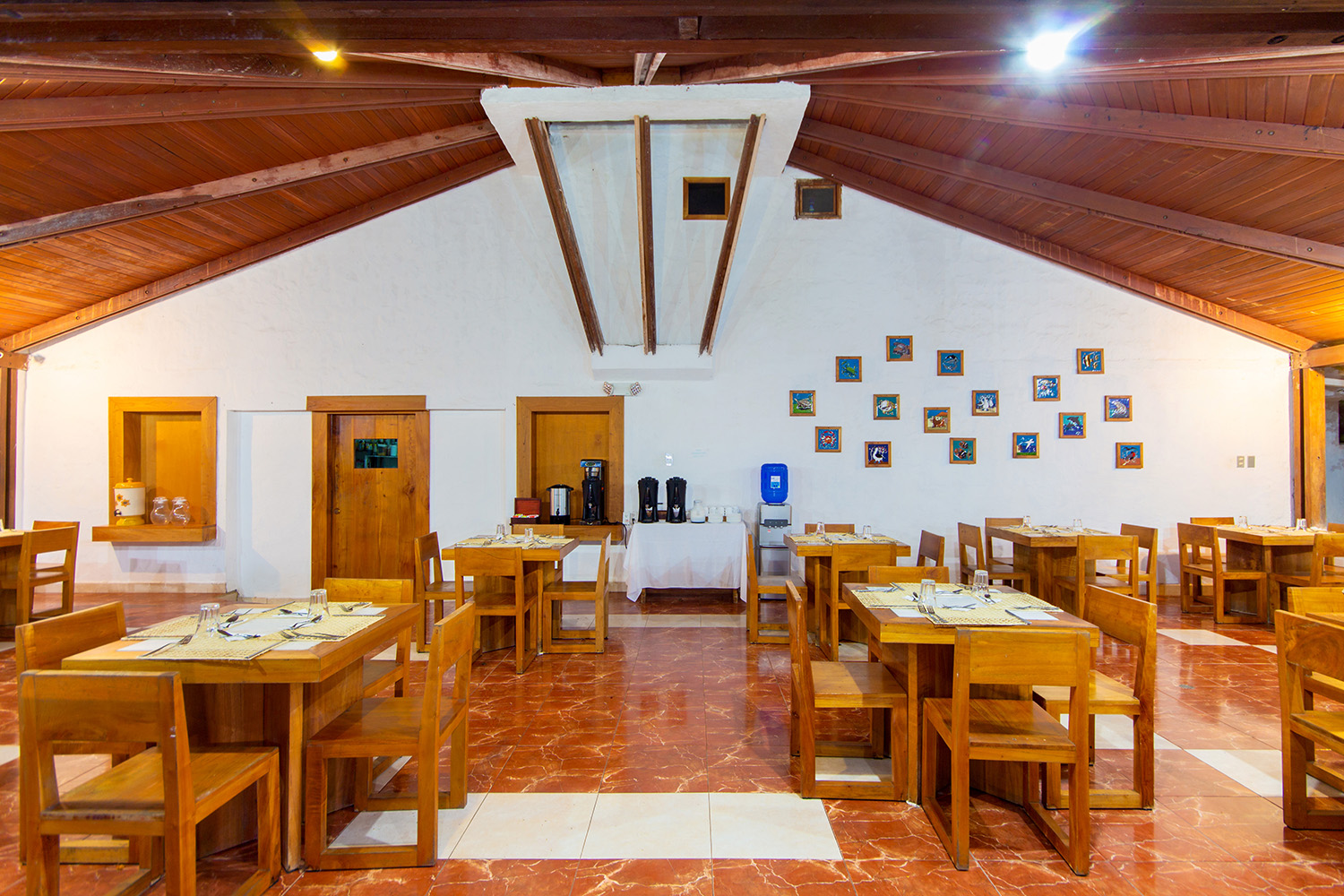 restaurant-area